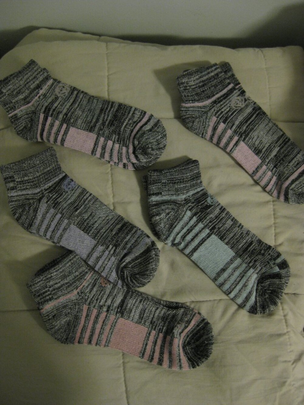 Women's Apana Brand Socks - Low Cut 5 pairs Never Worn